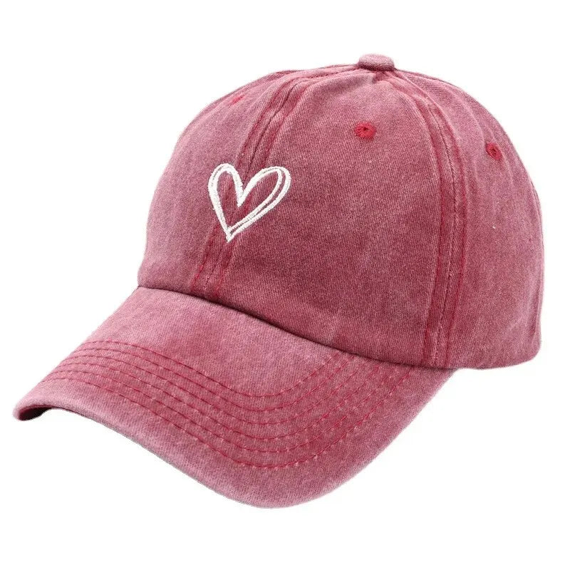 Gorra Unisex con Bordado de Corazón | Suave, Ligera y Estilo Vintage para Primavera-Verano