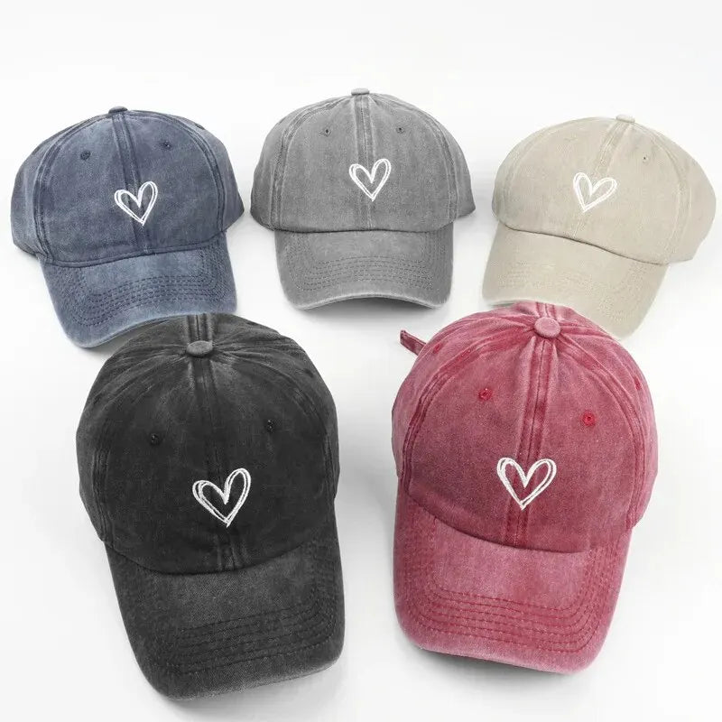 Gorra Unisex con Bordado de Corazón | Suave, Ligera y Estilo Vintage para Primavera-Verano